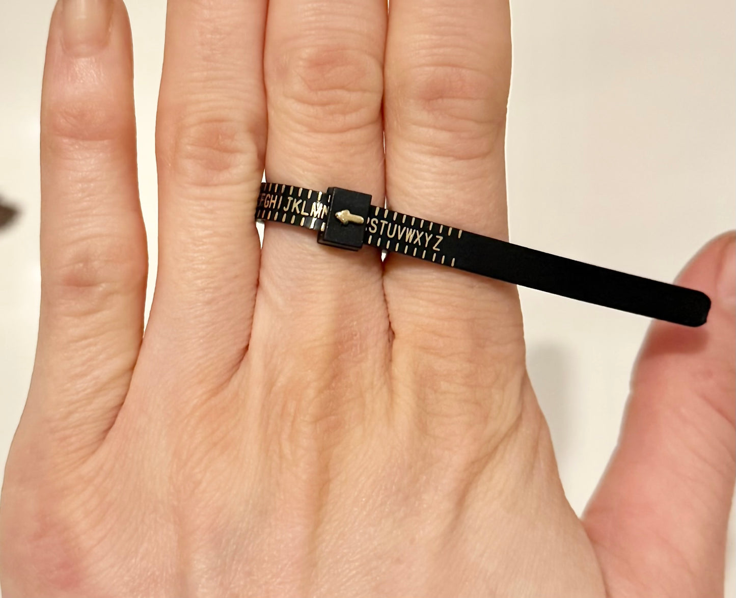 Adjustable, Reusable UK Ring Sizer